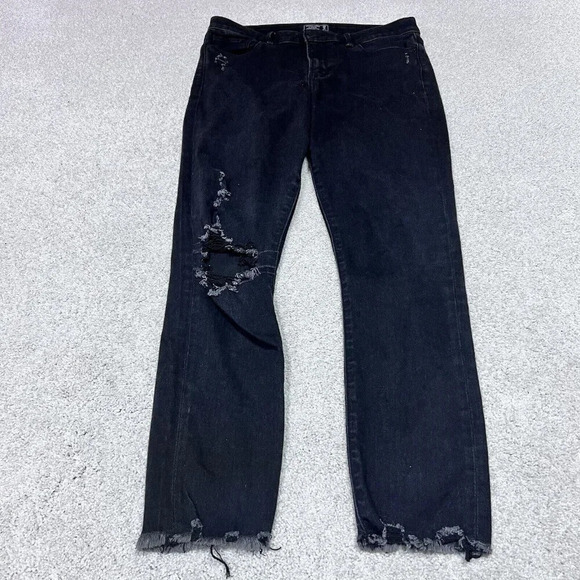 Abercrombie & Fitch Denim - Abercrombie & Fitch Jeans Harper Low Rise Ankle Black Distressed Pockets Size 8